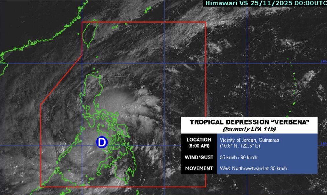 Tropical depression Verbena near the East Sea on the morning of November 25. Photo: PAGASA