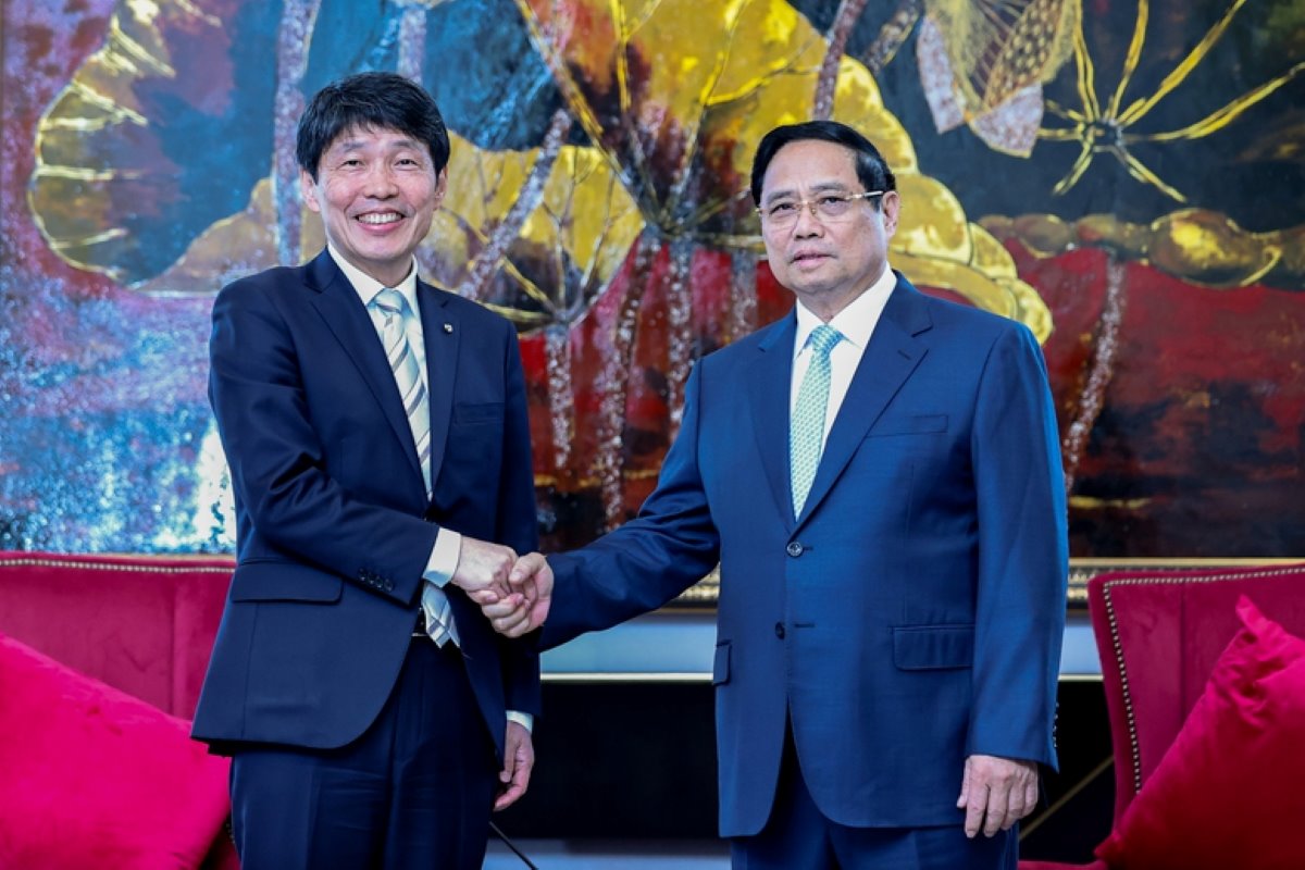 Thu tuong Pham Minh Chinh tiep ong Yamamoto Ichita - Thong doc tinh Gunma, Nhat Ban, trong khuon kho Dien dan hop tac dia phuong Viet - Nhat tai Quang Ninh. Anh: Cong thong tin dien tu Chinh phu