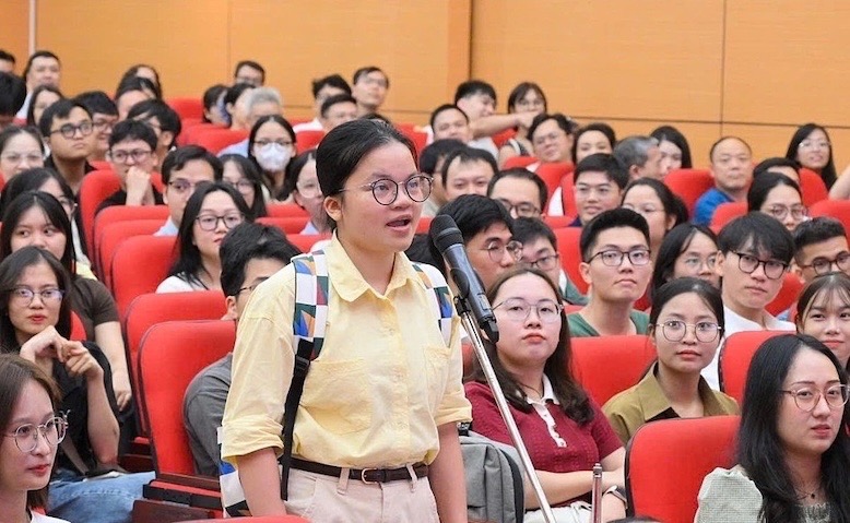 Tan bac si noi tru chon chuyen nganh tai Dai hoc Y Ha Noi ngay 9.9 vua qua. Anh: HMU