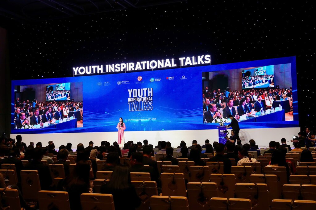 Talkshow “The he thong minh duong thoi - Intelligent Generation NOW” - su kien mo dau cua Dien dan Kinh te mua thu 2025 tai TPHCM. Anh: Anh Tu