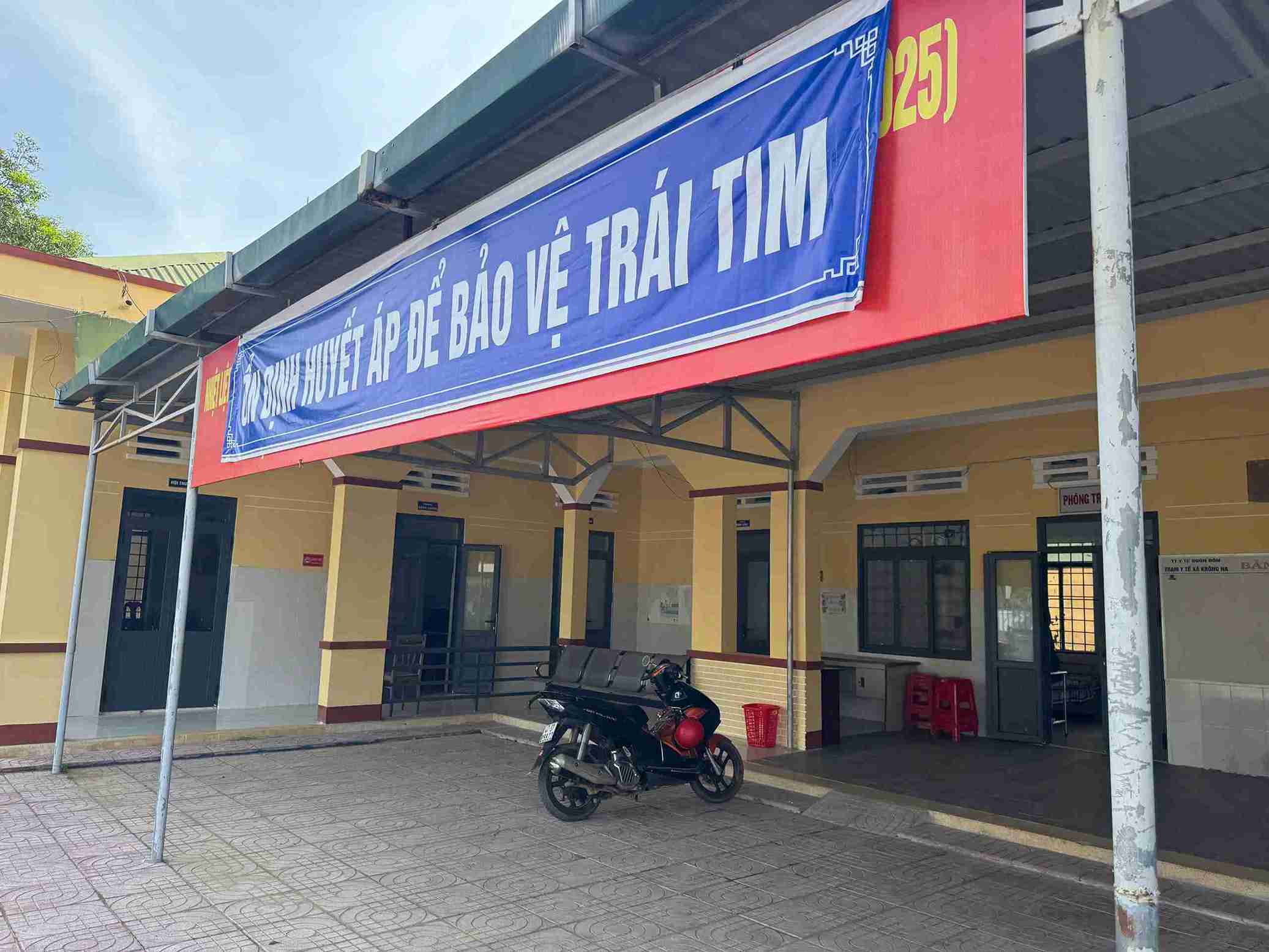 Tram Y te xa Buon Don co co so vat chat khang trang, dam bao yeu cau kham chua benh cho ba con. Anh: Bao Lam