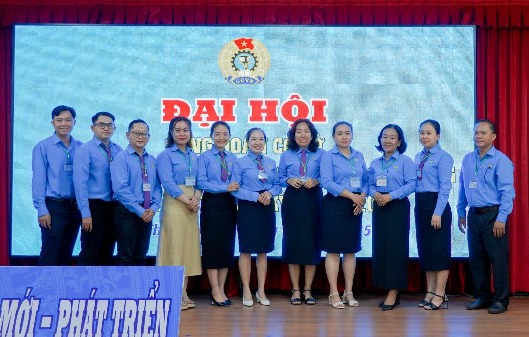 Ban Chap hanh CDCS Benh vien Chuyen khoa San Nhi Soc Trang nhiem ky 2025 - 2030. Anh: Phuong Anh