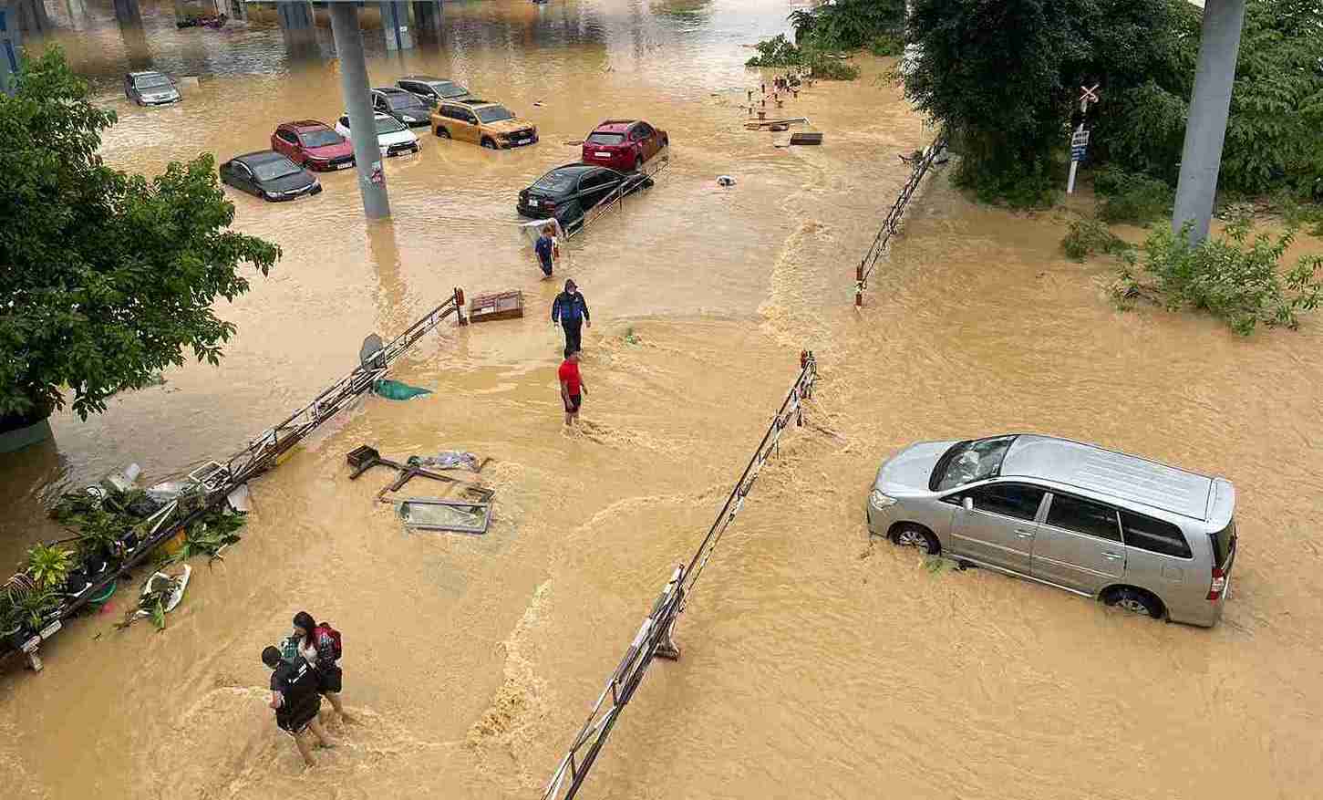 2025年初頭から現在まで、自然災害はますます深刻になっています。写真:Huu Long