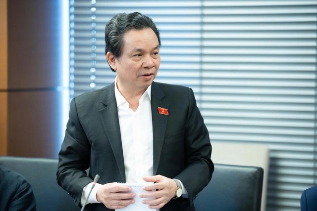 Dai bieu Quoc hoi Hoang Van Cuong. Anh: Cao Hoang  