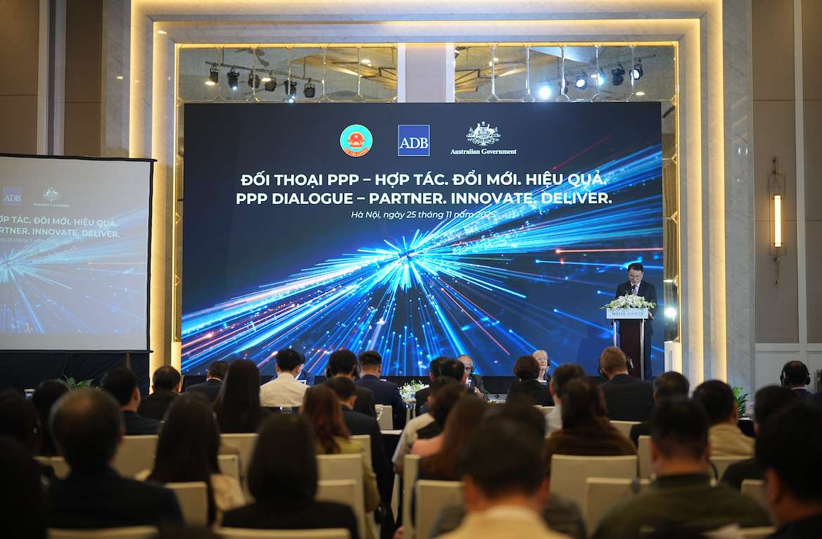 Toan canh hoi nghi. Anh: Tuyet Lan