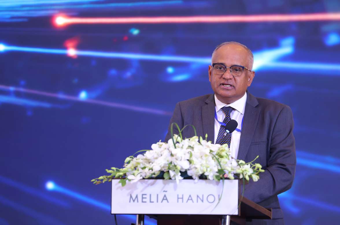 ong Shantanu Chakraborty - Giam doc Quoc gia ADB tai Viet Nam phat bieu tai hoi nghi. Anh: Tuyet Lan