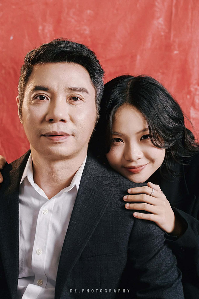 Thuc Anh ben bo - NSND Cong Ly. Anh: Nhan vat cung cap