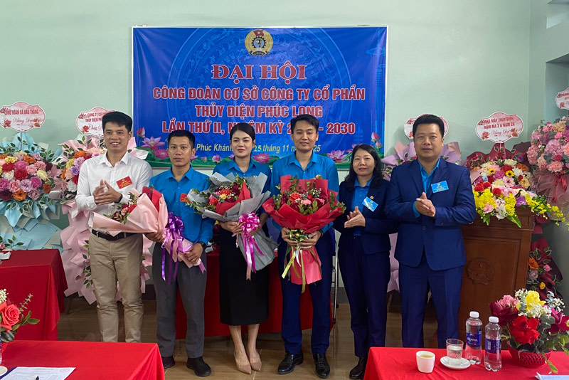 Ra mat ban chap hanh Cong doan Thuy dien Phuc Long nhiem ky 2025-2030. Anh: Dinh Dai