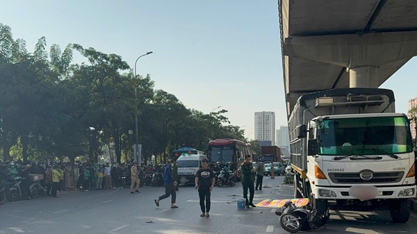 Escena del accidente que causo la muerte del conductor de la motocicleta en el acto. Foto: Le Hung
