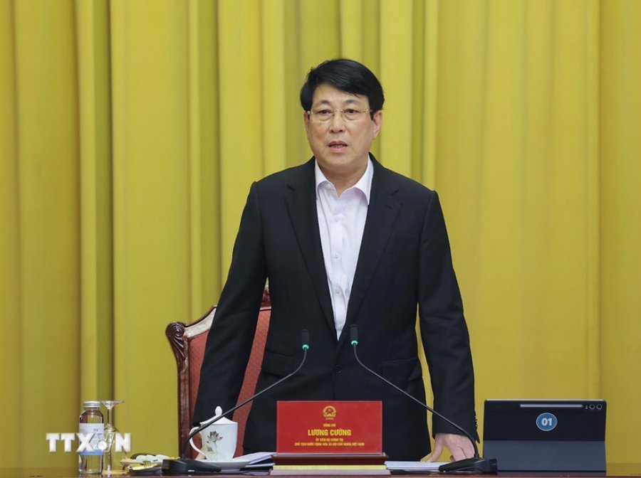 President Luong Cuong requested the Office of the President to proactively grasp the situation and the impact of floods on people. Photo: VNA
