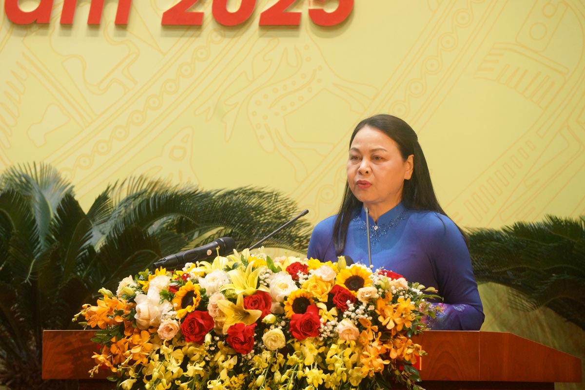 Dong chi Nguyen Thi Thu Ha, Uy vien Trung uong Dang, Pho Chu tich - Tong thu ky Uy ban Trung uong MTTQ Viet Nam phat bieu chi dao tai Dai hoi. Anh: Doan Hung