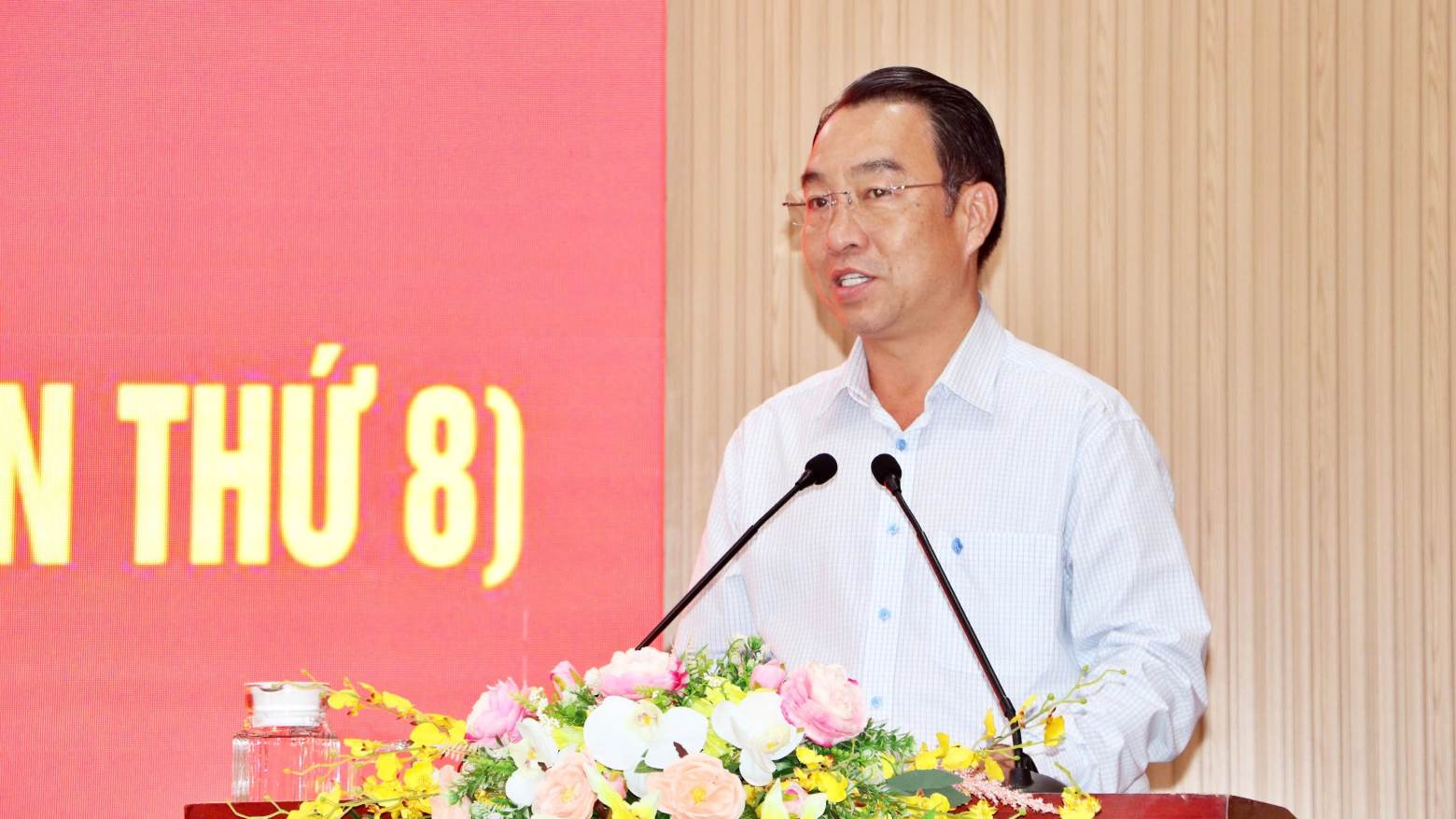 Chu tich UBND tinh Ca Mau Lu Quang Ngoi de nghi cac chu dau tu khan truong hon nua trong giai ngan von dau tu cong. Anh: Nhat Ho