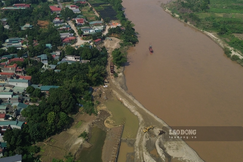 Cong tac giai phong mat bang cung duoc trien khai de som hoan thien ke. Anh: Dinh Dai