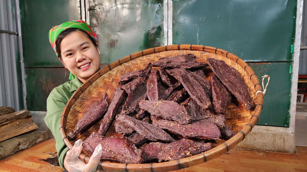 Mai Tay Bac started with local products. Photo: Character provided
