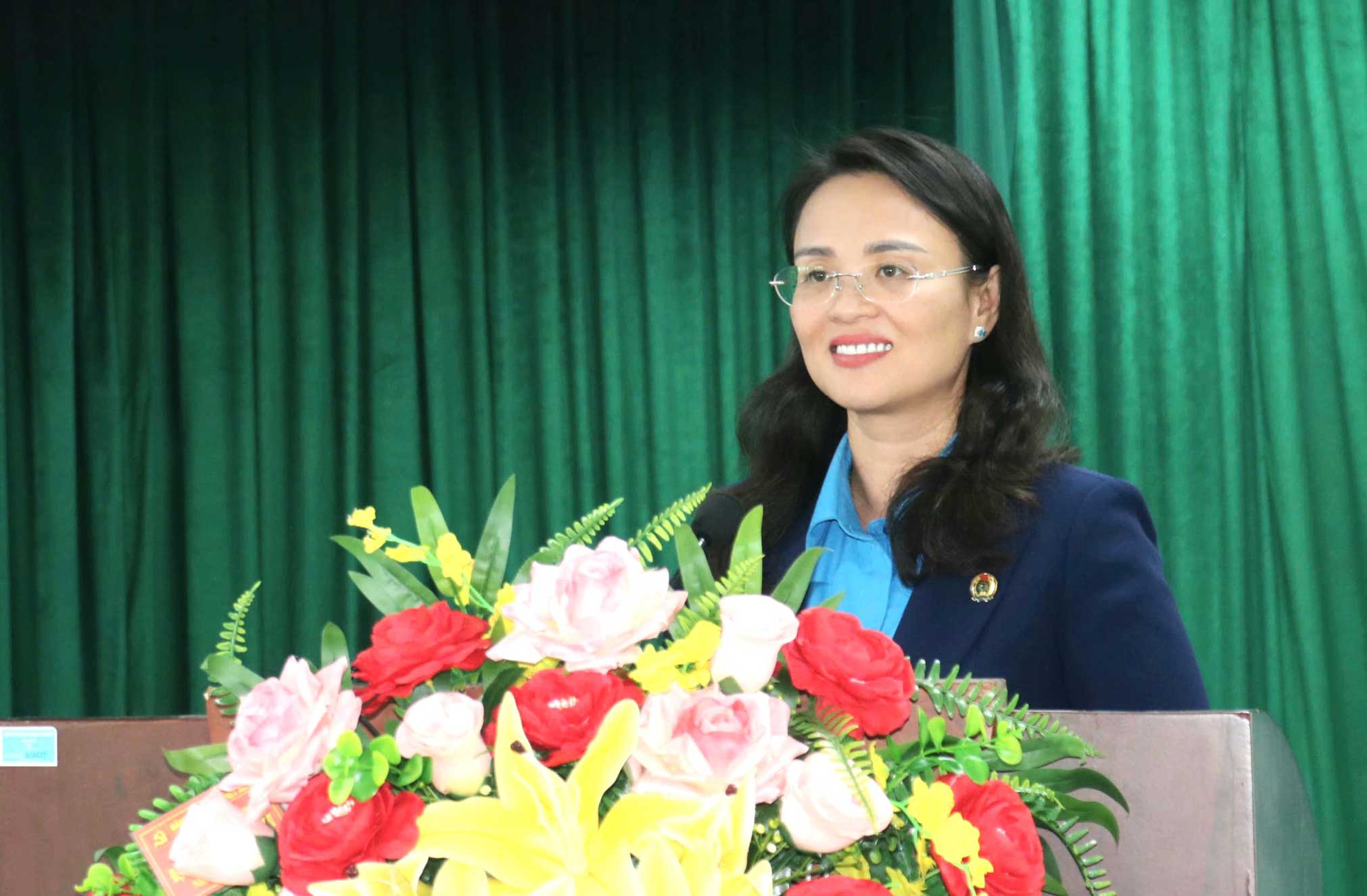 Ba Le Thi Suong Mai - Uy vien Ban Chap hanh Tong LDLD Viet Nam, Thanh uy vien, Pho Chu tich Uy ban MTTQ Viet Nam thanh pho, Chu tich LDLD TP Can Tho - phat bieu. Anh: Diem Trinh