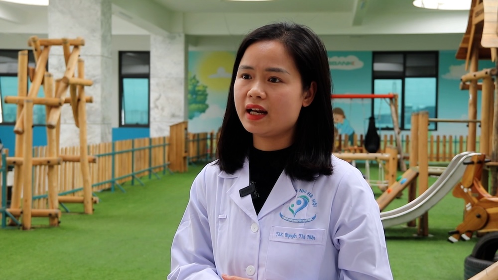 ThS Nguyen Thi Hien - Pho Phu trach Khoa Dinh duong tiet che, Benh vien Nhi Ha Noi. Anh: My Linh