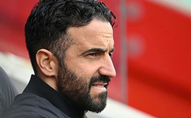 Ruben Amorim dang co mot noi so. Anh: AFP