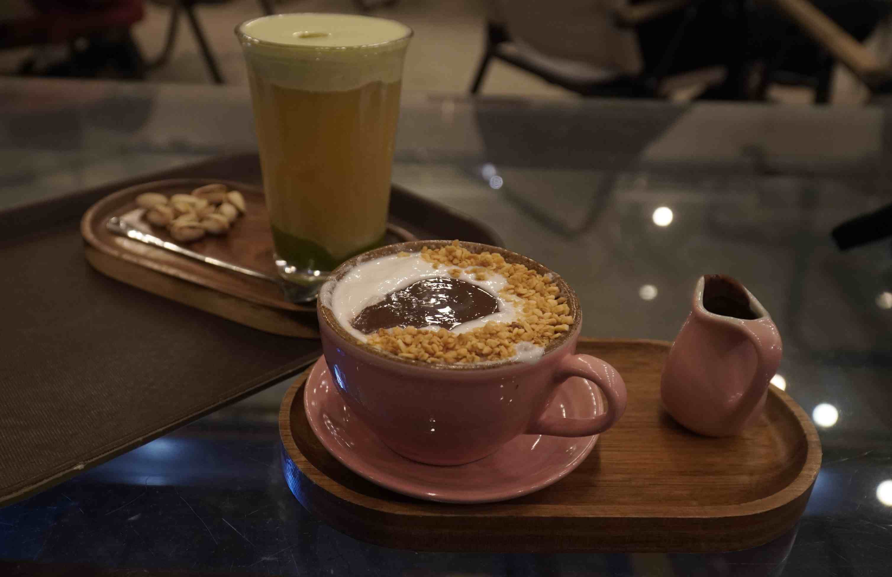 「ホットトレンド」のアイスクリームは、多くの若者が体験を求めています.