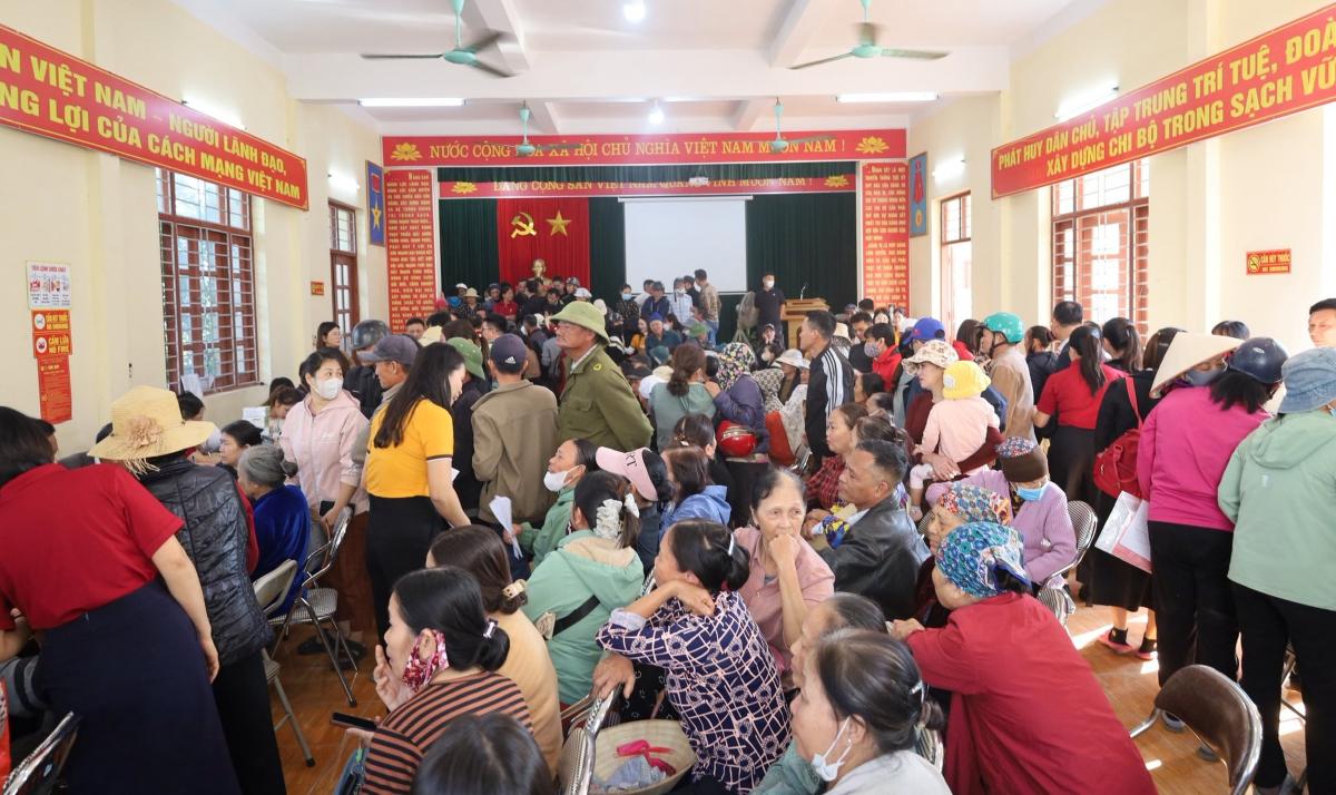 336 ho dan nhan boi thuong du an. Ảnh: Thong tin xa Kien Hung