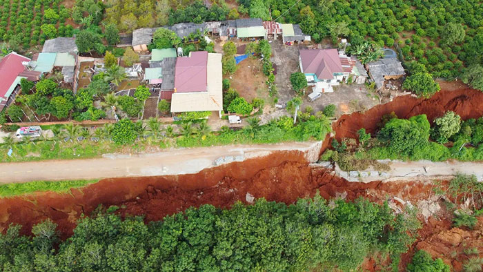 変電所への路陥地の位置は、Ia Ly水力発電会社が管理、運営しています。写真:Kien Le