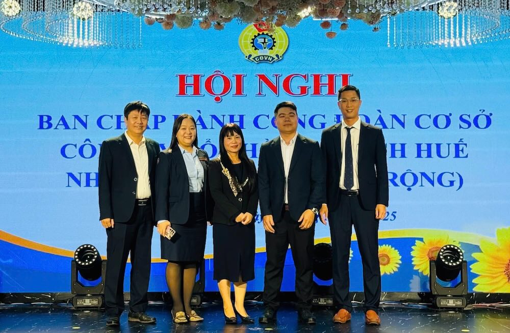 フエ観光株式会社草の根労働組合は、2023年から2028年までの拡張執行委員会会議を開催した。写真: フエ労働組合