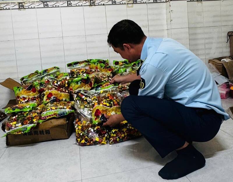 Luc luong chuc nang kiem tra, xu ly vi pham ve an toan thuc pham nhung thang cuoi nam 2025. Anh: Chi cuc Quan ly thi truong TPHCM