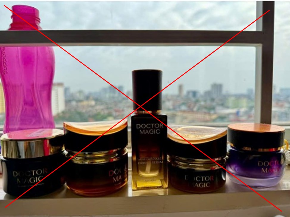 Bộ mỹ phẩm của thẩm mỹ viện Mailisa. Ảnh Hà Lê chụp màn hình