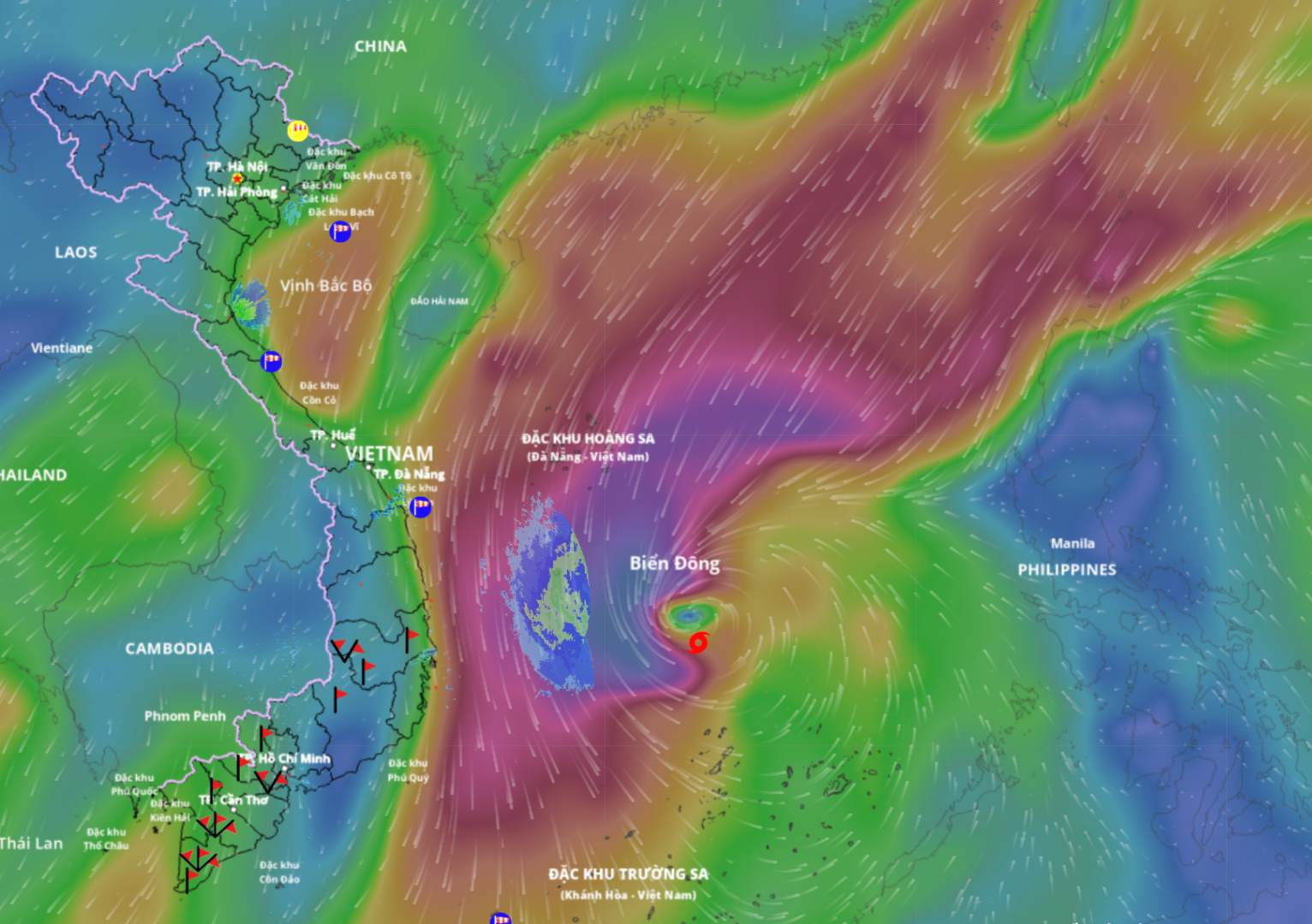 La tormenta numero 15 Koto se encuentra en la fase mas fuerte con rafagas de nivel 15. Fuente ubicacion de la tormenta a las 8 am del 27 de noviembre: Sistema de Monitoreo de Desastres Naturales de Vietnam
