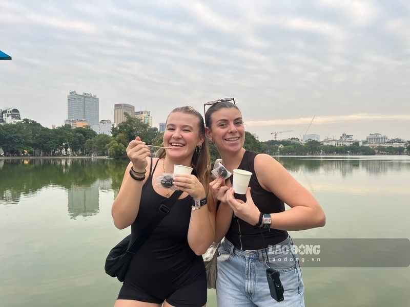 Ha Noi don gan 31 trieu luot khach du lich sau 11 thang. Anh: Tuong Vy