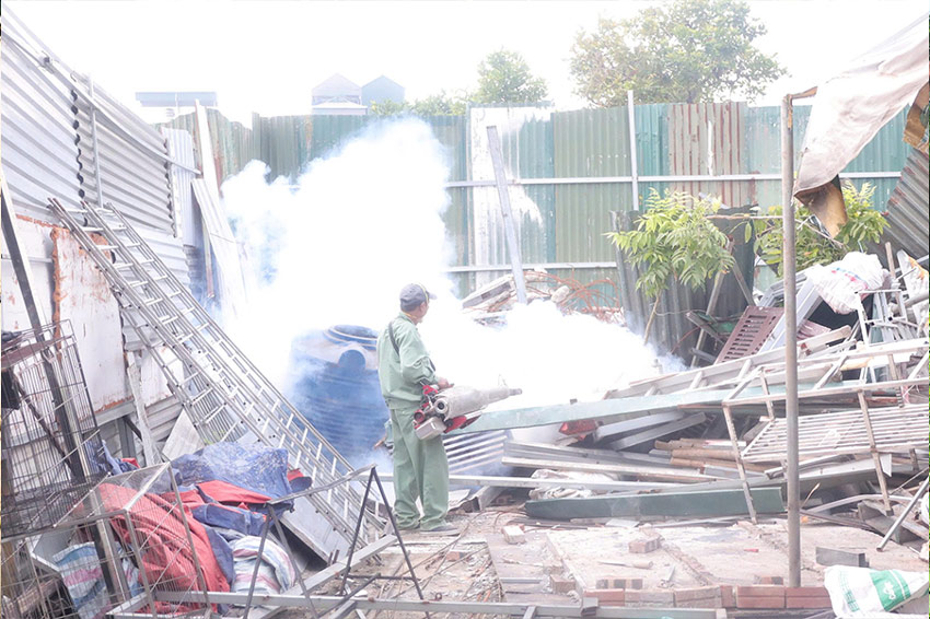 Hanoi speeds up mosquito control, proactively stops the risk of dengue fever at the end of the year