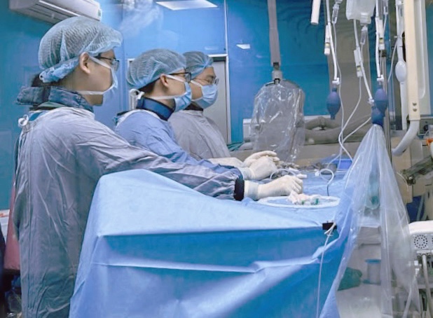 Saving a 19-year-old man by a rare brain thrombosis intervention. Photo: BVCC