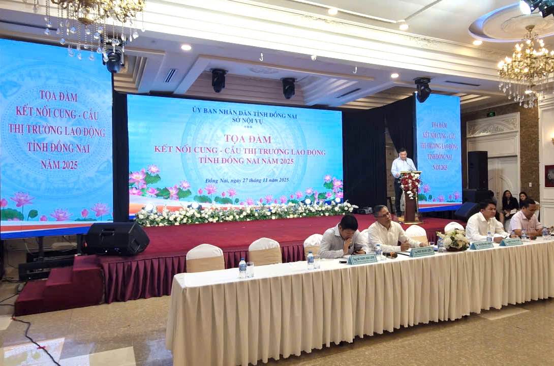 Toa dam ket noi cung cau thi truong lao dong tinh Dong Nai ngay 27.11. Anh: HAC