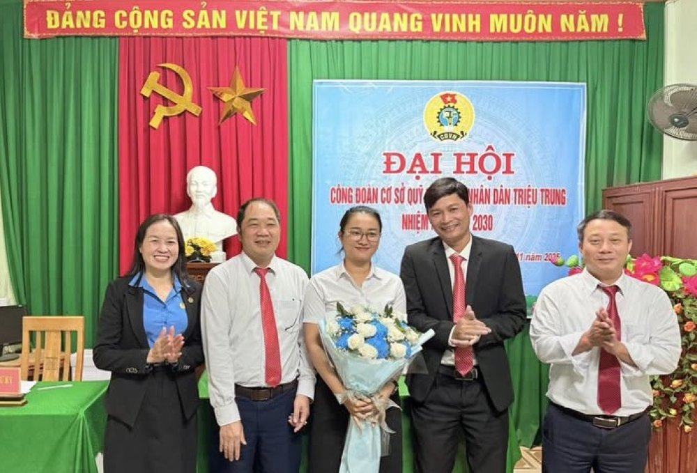 El Sindicato de Base del Fondo de Credito Popular Trieu Trung organiza la Asamblea General para el mandato 2025-2030. Foto: Sindicato de Quang Tri