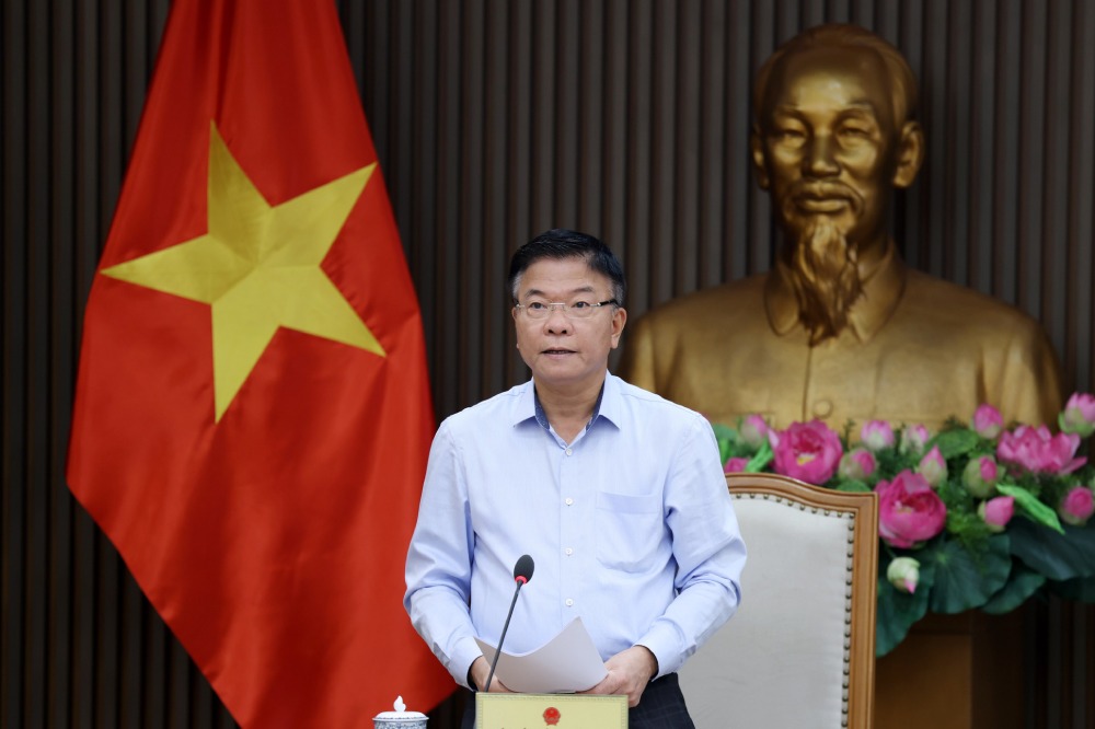 レ・タイン・ロン副首相は、教育訓練省と保健省の公共投資資本の支出状況は好ましくないと評価しました。写真:VGP/Duc Tuan