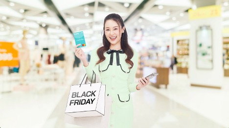 La chasse aux soldes économes et aux offres des cartes de crédit OCB