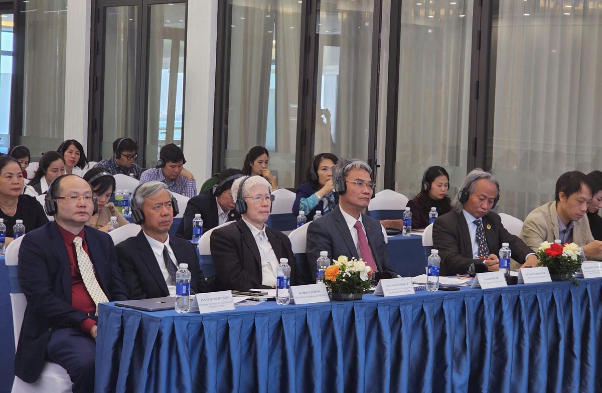 Cac dai bieu tham gia hoi thao. Anh: Doan Hung