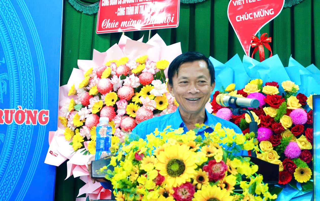 Ong Le Cong Khanh - Pho Chu tich LDLD TP Can Tho kiem Truong ban Cong tac Cong doan thanh pho - phat bieu tai dai hoi. Anh: Van Nhanh