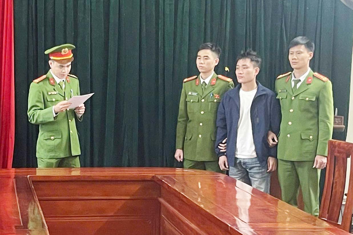 Đối tượng Vũ bị khởi tố, bắt tạm giam về hành vi cố ý gây thương tích. Ảnh: Công an Xuân Lộc.