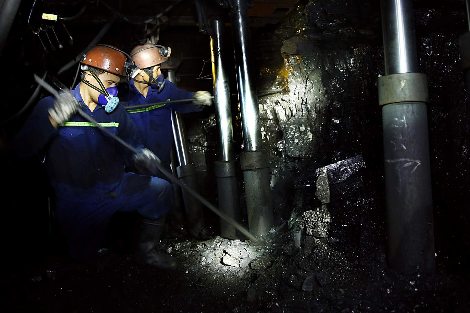 石炭産業労働者の平均収入は現在クアンニン省が最も高い。写真はヴァンダン石炭会社の炭鉱採掘場7です。写真: ファム・クオン