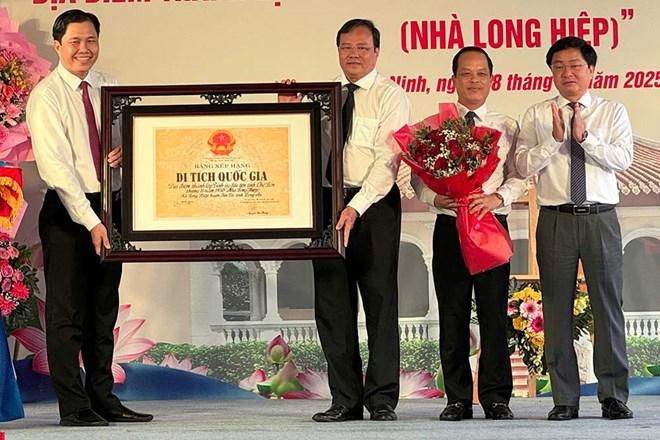 타이닌, 롱히엡 하우스로 국가 기념물 등급 인증서 획득