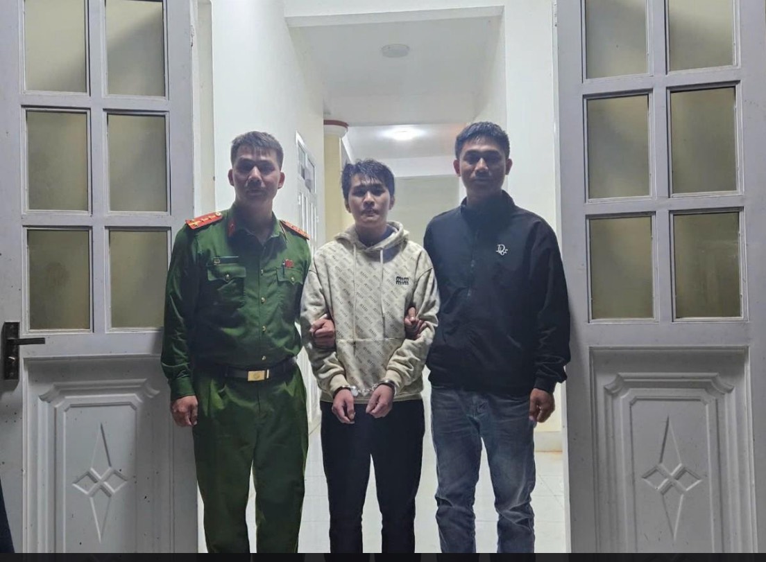 Đối tượng Hà Văn Việt bị lực lượng chức năng bắt giữ sau khi trộm cắp tài sản. Ảnh: Công an cung cấp