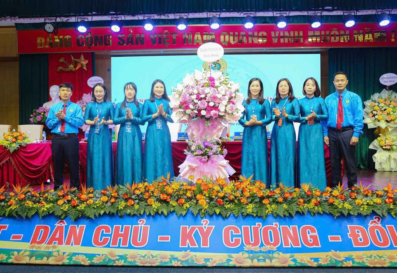 빈푹 산부인과 병원이 성공적으로 대회를 개최했습니다. 사진: 푸토 노동조합