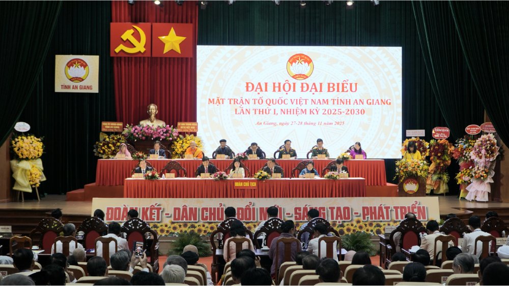 El Comite del Frente de la Patria de la provincia de An Giang se ha centrado en promover la fuerza de la gran unidad nacional. Foto: Nguyen Anh