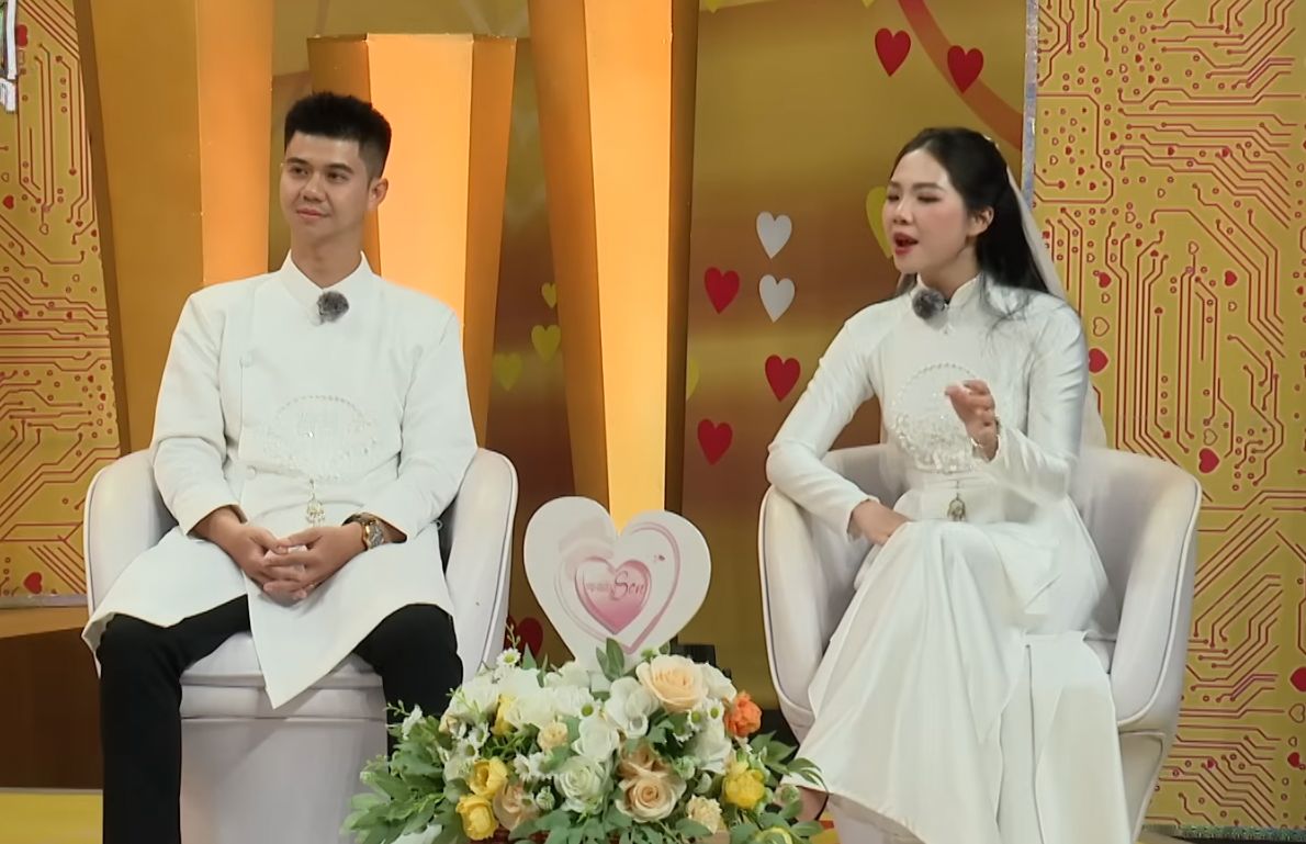 The couple at the show Vo Chong Son. Photo: Producer.