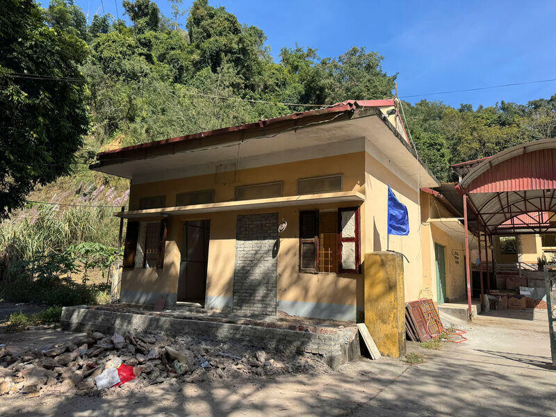 Sau khi hoan tat viec cai tao, noi day se duoc ban giao cho Cong an xa Dong Dang tiep quan va su dung. Anh: Khanh Linh