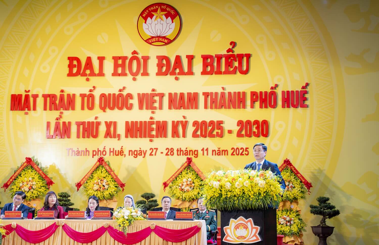 Ong Nguyen Dinh Trung - Bi thu Thanh uy Hue phat bieu tai dai hoi. Anh: Quan An.