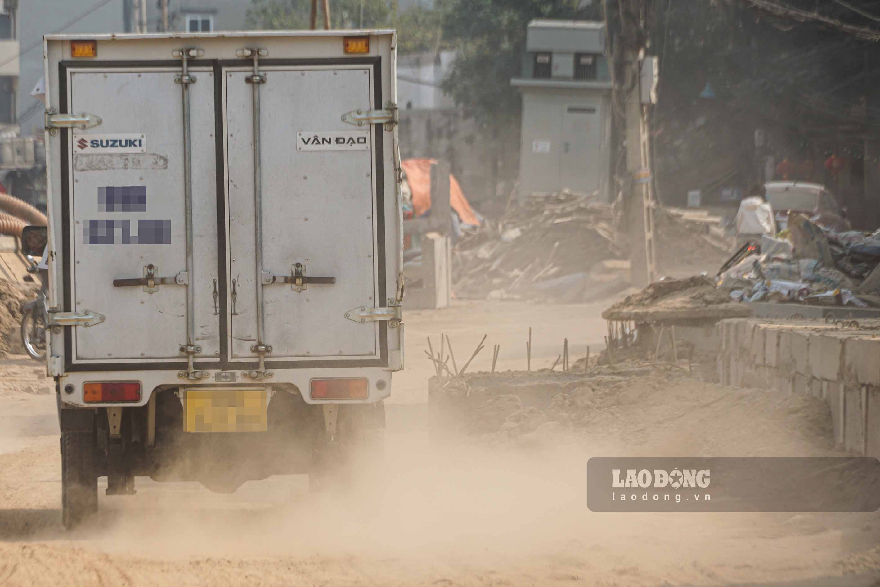 大気汚染を引き起こす排出源の詳細な状況が欠如