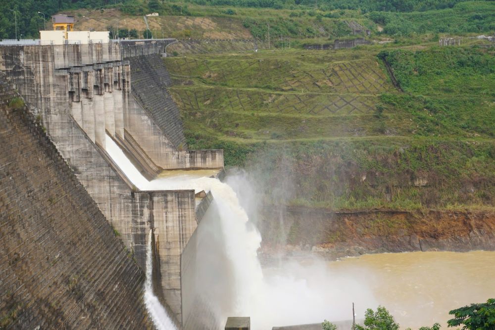 Da Nang requests 5 hydroelectric reservoirs to urgently lower water levels due to the risk of flooding. Photo: Tran Thi