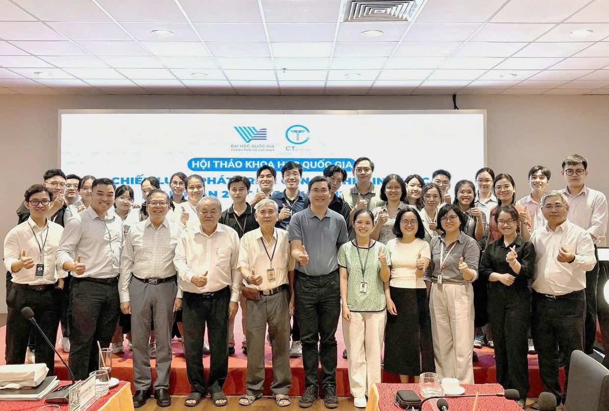 GS.TS. Henry Nguyen (thu 3 tu trai qua) hien la thanh vien Hoi dong Khoa hoc, co van chuyen mon cho VGCT. Anh: CT Group