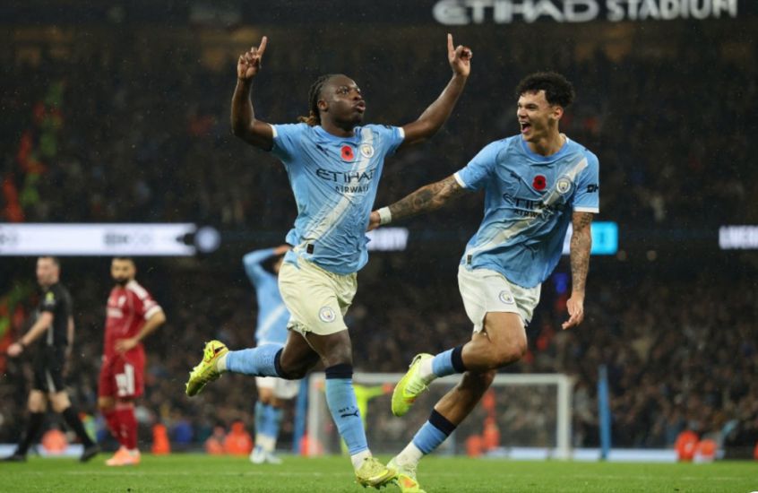 ベトナムのプレミアリーグテレビの放映権は、長年旧ユニットと肩を並べてきた後、オーナーシップが変更されました。写真:AFP